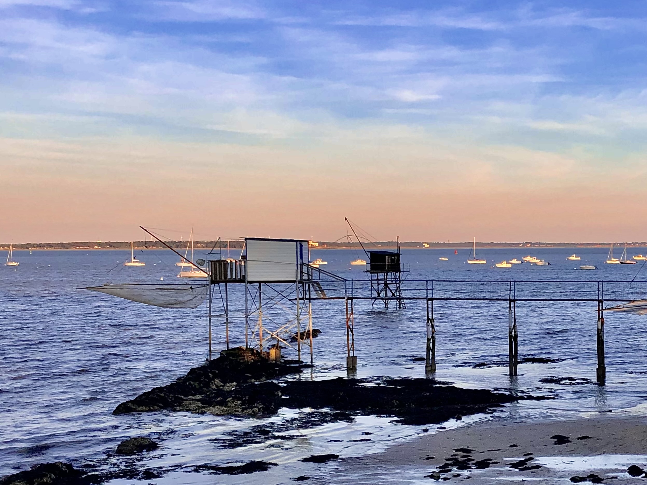 Les pêcheries de Saint-Nazaire au coucher du soleil